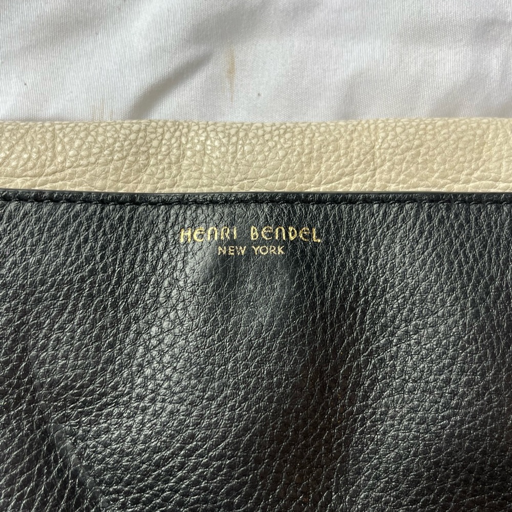 Henri Bendel Crosshatch Clutch, Henri Bendel Clutch, Black Orange and White Bag. - Picture 6 of 7